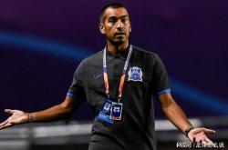 开云注册网址 -国际比赛日体能课后；广州队内部沟通备战欧联；更衣室稳定；资深球员宣示担当的简单介绍